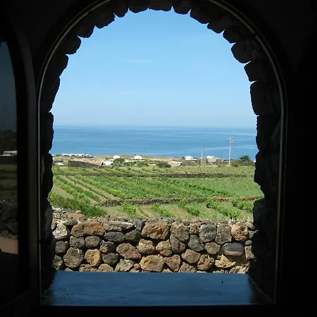 Alojamento de Turismo Rural Zibibbodoro Scauri (Sicily)