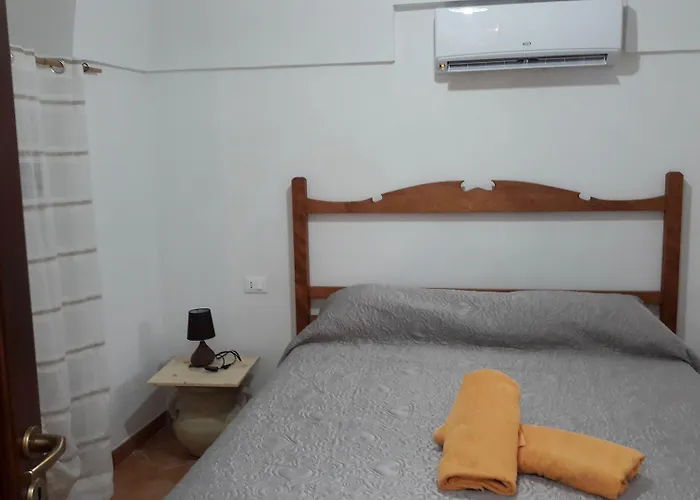 Zibibbodoro 农家乐 Scauri (Sicily)